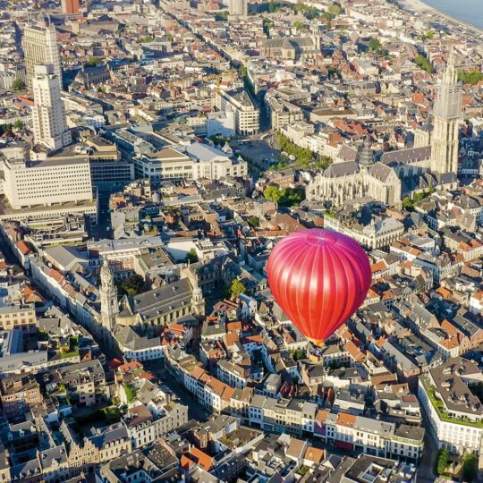 Ballonvlucht boven Antwerpen stad